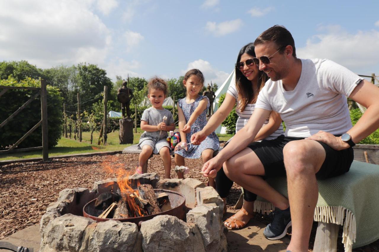 Leeds Castle Knights Glamping Hotel Luaran gambar