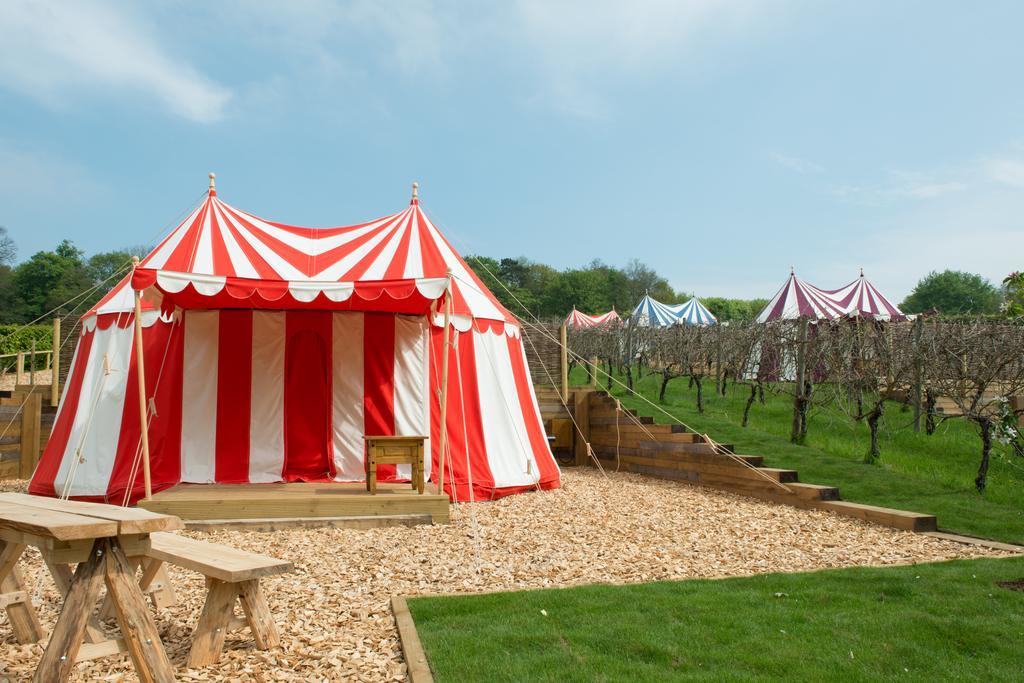 Leeds Castle Knights Glamping Hotel Bilik gambar